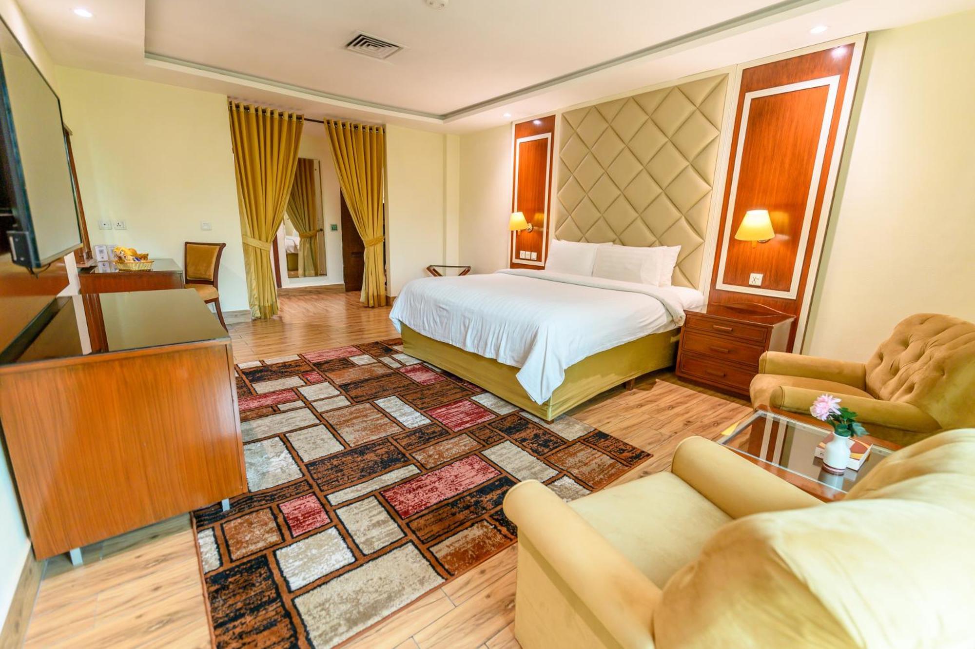 Hotel One Faisalabad Eksteriør billede