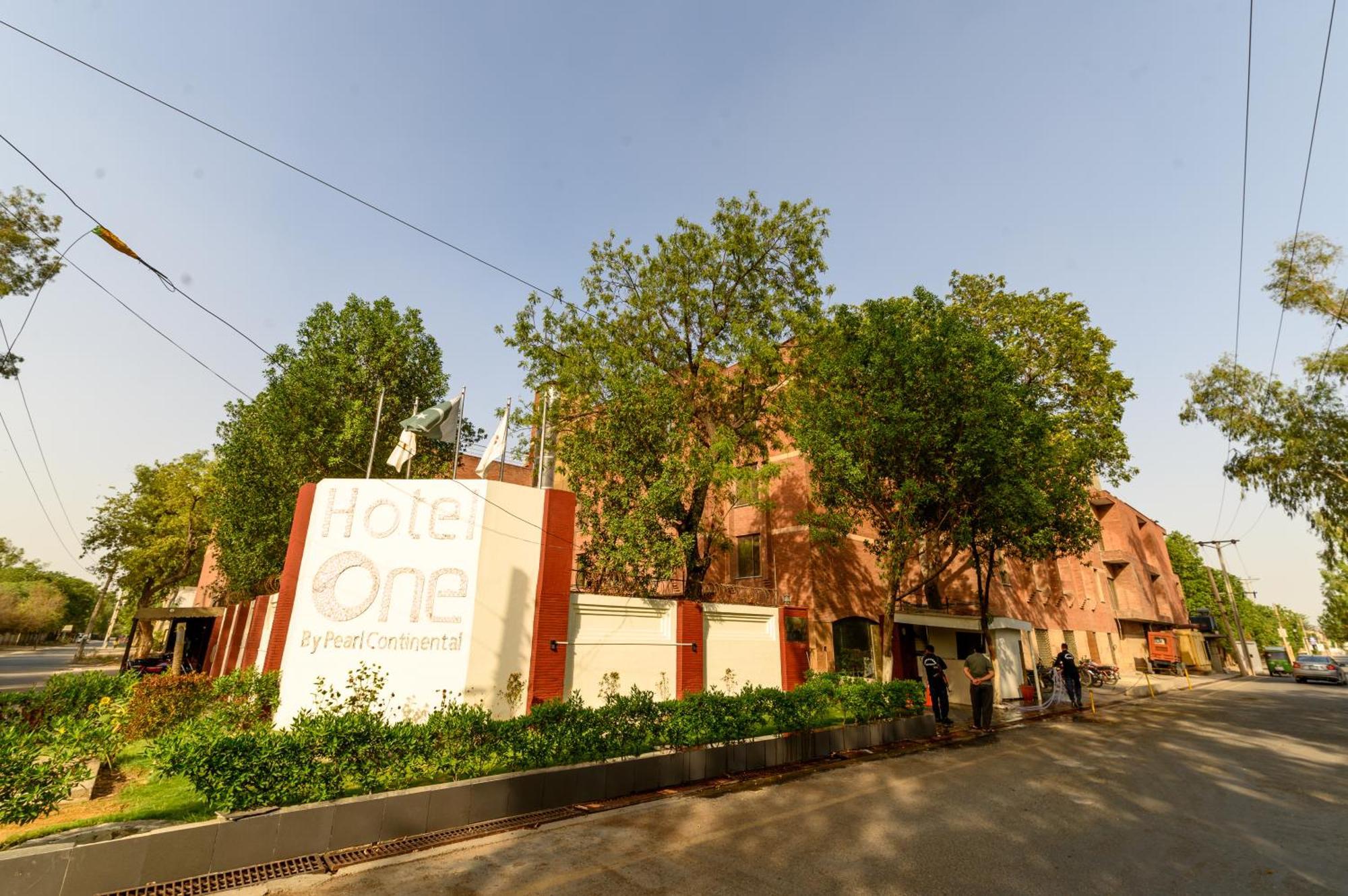 Hotel One Faisalabad Eksteriør billede